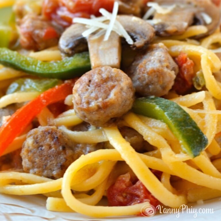 Pasta with Sausage, Peppers, and Onions Recipe